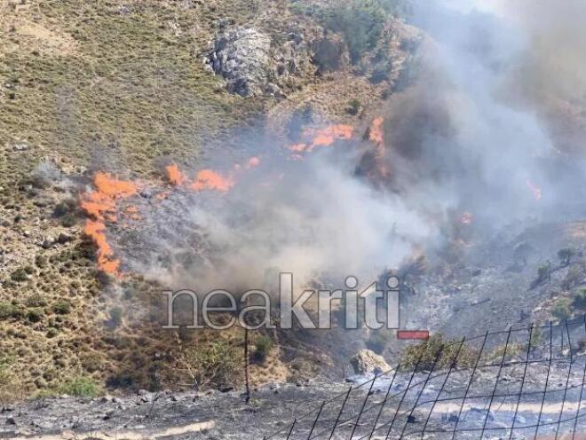 Φωτιά στο Μελιδοχώρι Ηρακλείου - 112 για εκκένωση δύο περιοχών