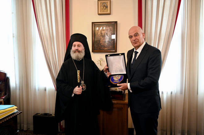 Νίκος Δένδιας: Tιμήθηκε με το ανώτατο μετάλλιο της Αρχιεπισκοπής Αυστραλίας