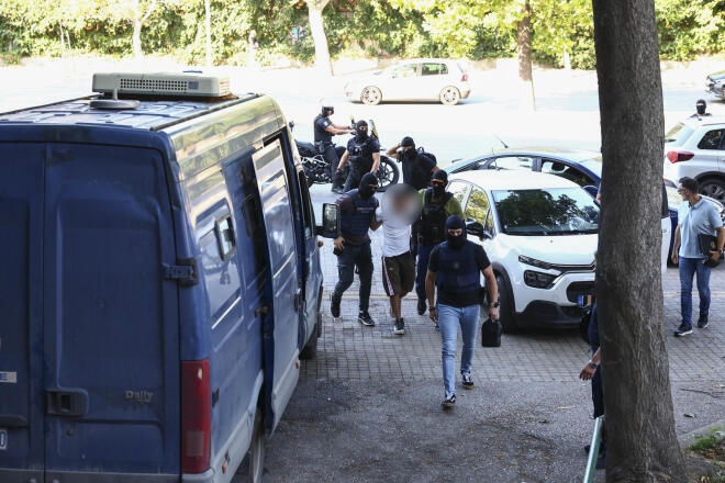 Προθεσμία για να απολογηθεί τη Δευτέρα έλαβε ο 25χρονος που συνελήφθη το προηγούμενο 24ωρο στην Άνω Πόλη Θεσσαλονίκης, για την υπόθεση της φονικής επίθεσης με γκαζάκια στο σπίτι της οικογένειας Νέστορα.