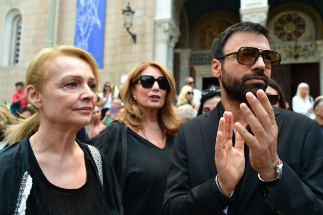 Κηδεία Μάρως Κοντού: To τελευταίο χειροκρότημα στη σπουδαία ηθοποιό/ Εurokinissi Τατιάνα Μπόλαρη