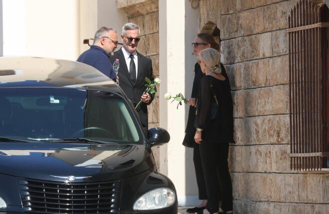 Γιος Καριέρε: «Μου είχες υποσχεθεί ότι θα κακομάθεις τα εγγόνια σου»