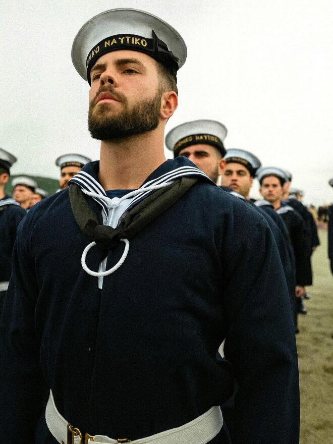 Φωτογραφία του Άγγελου Λάτσιου από την ορκωμoσία του στο Ναυτικό