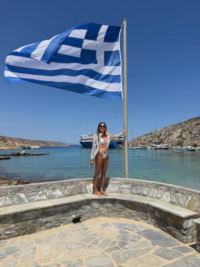 Σταματίνα Τσιμτσιλή: Ξέγνοιαστες στιγμές στην Ηρακλειά