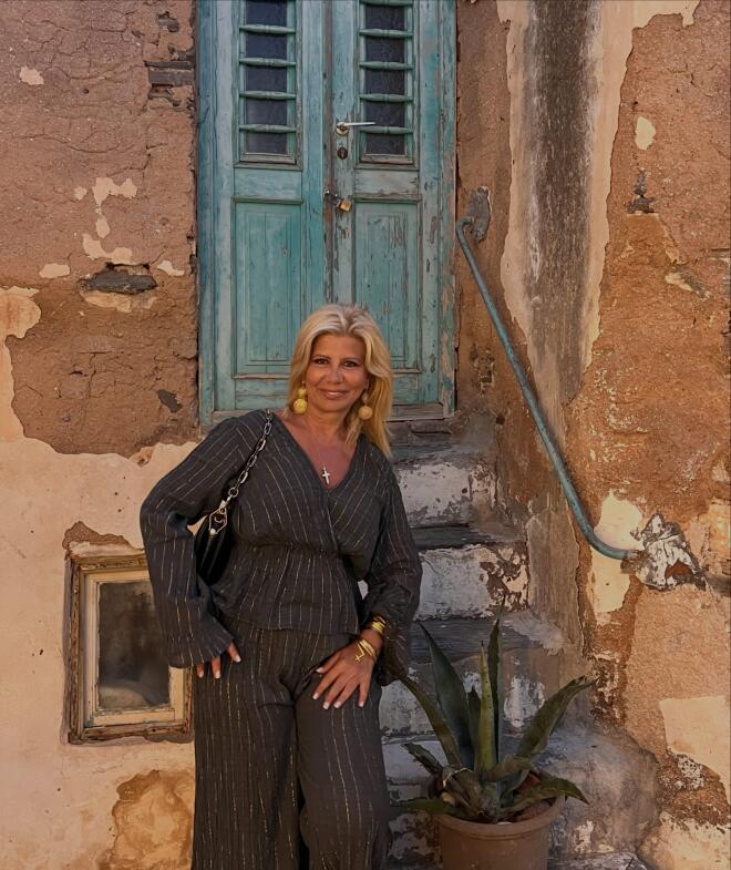 Η Ζήνα Κουτσελίνη στην Πάρο/ instagram