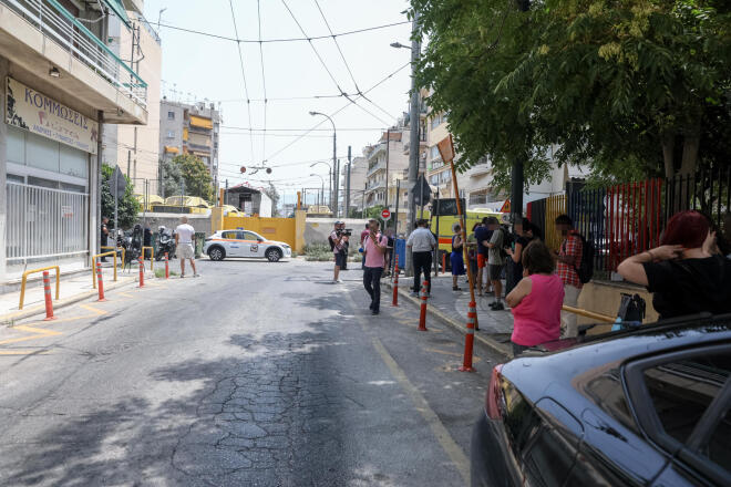 Εκκενώθηκαν προληπτικά και πολυκατοικίες στον Πειραιά λόγω της διαρροής αερίου σε βενζινάδικο - Eurokinissi