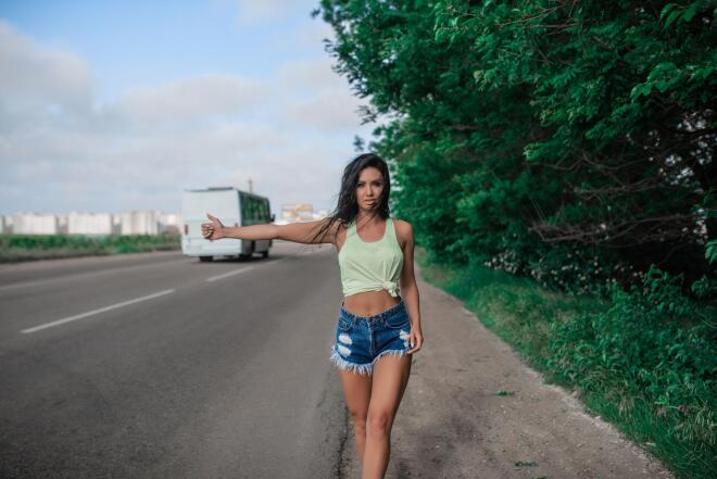 Denim Shorts: Αυτό είναι το πιο cool κομμάτι της καλοκαιρινής γκαρνταρόμπας