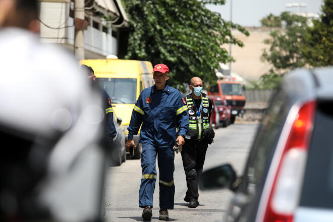 Η επιχείρηση στο βενζινάδικο του Πειραιά, όπου εμφανίστηκε διαρροή αερίου θα διαρκέσει ώρες