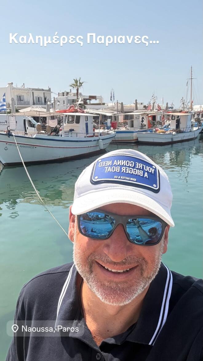 Ο Γιώργος Λιάγκας στην Πάρο/ instagram