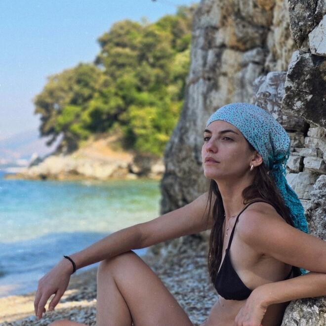 Αναστασία Παντούση: Με ολόσωμο μαγιό απολαμβάνει το καλοκαίρι!