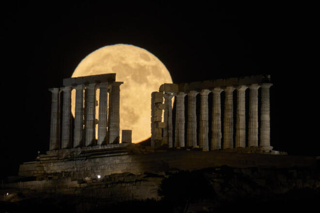 Πανσέληνος στο Σούνιο