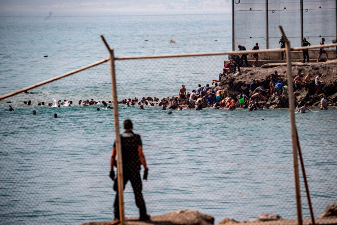 Θέουτα: Τουλάχιστον 9 νεκροί κατά τη μαζική εισβολή μεταναστών