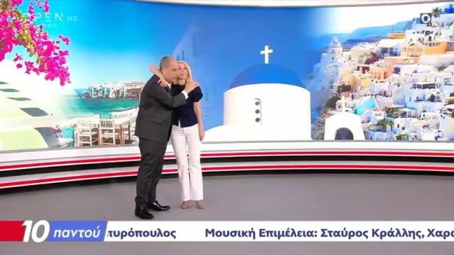 Νίκος Στραβελάκης: Το «αντίο» στη Μίνα Καραμήτρου και το χειροκρότημα