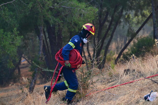 Φωτιά στην Περιφερειακή Αιγάλεω: Έτοιμο για προληπτική εκκένωση το Δαφνί
