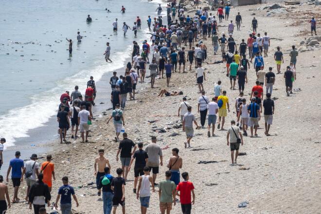 Θέουτα: Πώς 60.000 μετανάστες έφτασαν στην Ισπανία από το Μαρόκο