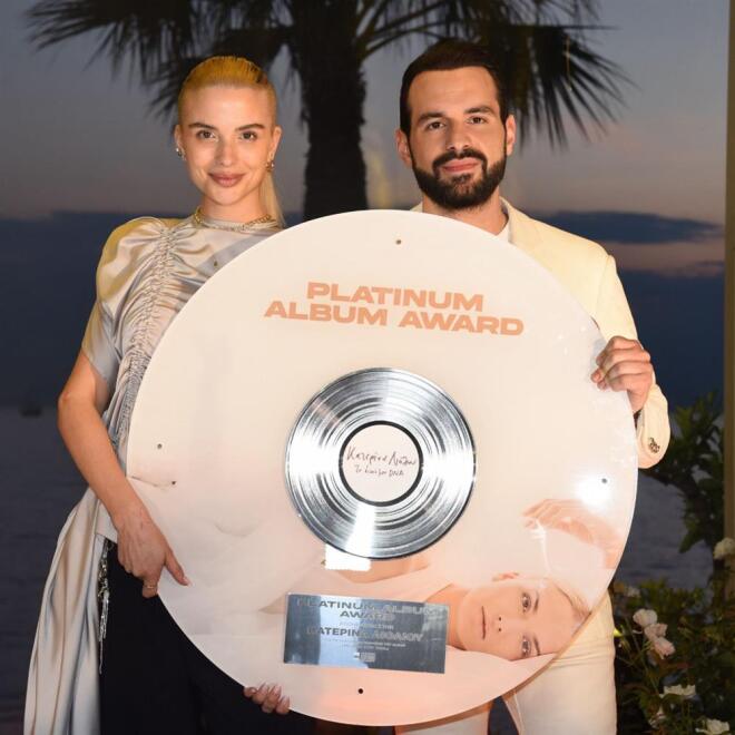 Η Κατερίνα Λιόλιου με τον CEO της Panik Records, Γιώργο Αρσενάκο