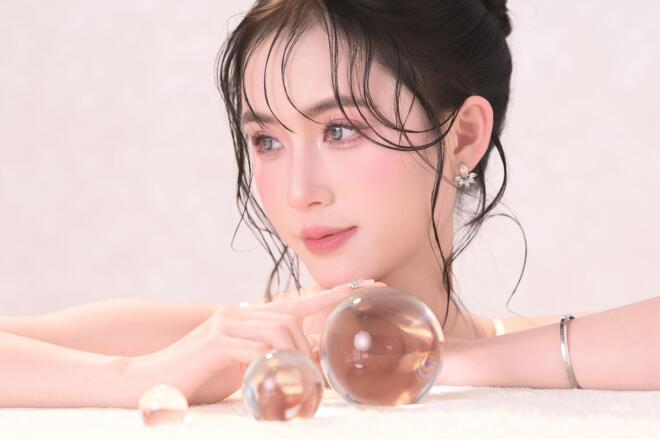 K-beauty blush: Τα viral ρουζ που υπόσχονται το πολυπόθητο κορεάτικο glow