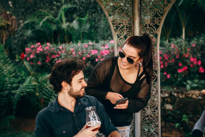 Eventationship: Είσαι single; Έτσι θα επιβιώσεις στην εποχή των γάμων