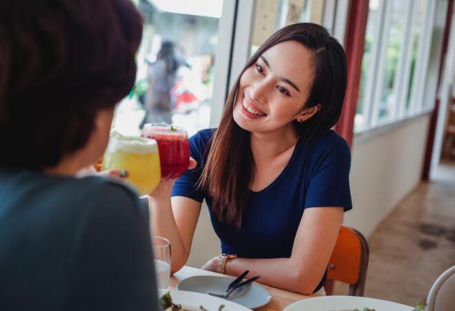 Eventationship: Είσαι single; Έτσι θα επιβιώσεις στην εποχή των γάμων