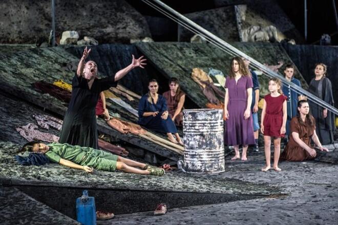 Έναρξη περιοδείας για τις «Τρωάδες», μετά τον θρίαμβο στην Επίδαυρο