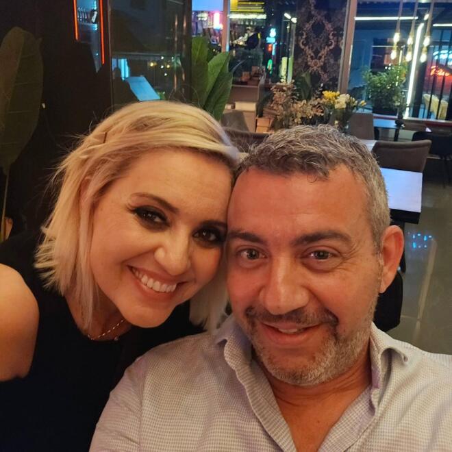 Οι selfies της Νατάσας Ράγιου και του Τζιοβάνι Φαλιέρο... πολλές! 