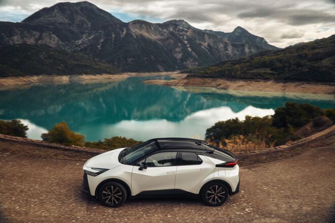Toyota C-HR: Δέκα χρόνια ξεχωριστής καινοτομίας και επιτυχίας