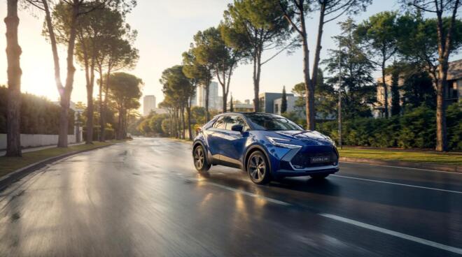 Toyota C-HR: Δέκα χρόνια ξεχωριστής καινοτομίας και επιτυχίας