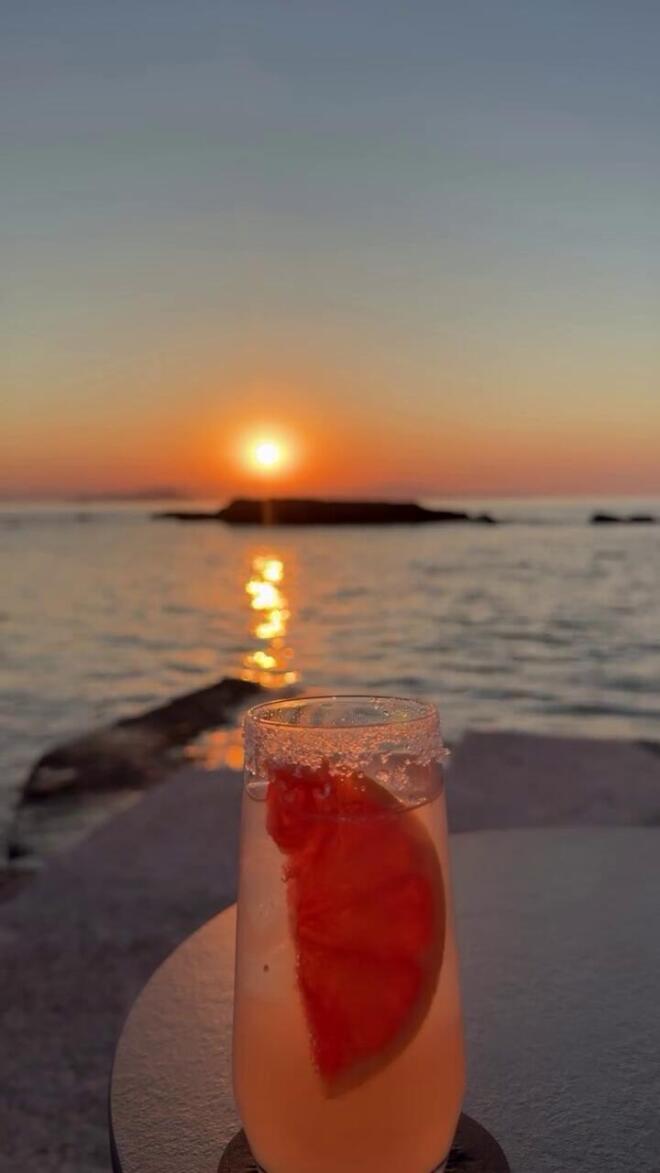 Cheers από τη Σίσσυ Χρηστίδου!