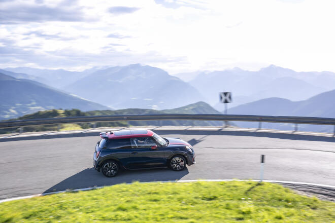 MINI John Cooper Works: Πως μπορείτε να το κάνετε μοναδικό