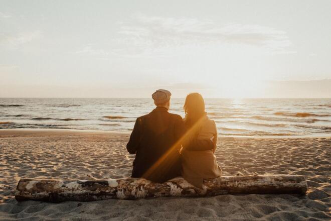 Summer fling: Γιατί να πεις ναι σε έναν καλοκαιρινό έρωτα