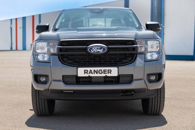 Ford Ranger XLT: Επαναπροσδιορίζει τον όρο «βασική έκδοση»