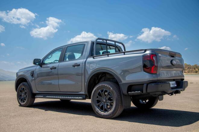 Ford Ranger XLT: Επαναπροσδιορίζει τον όρο «βασική έκδοση»