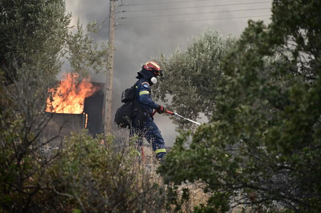 Οι ισχυροί άνεμοι που πνέουν στον Κουβαρά συνέβαλαν στην επέκταση της φωτιάς