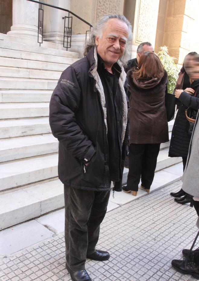Νίκος Καλογερόπουλος: Την Τετάρτη η κηδεία του – Πώς θα τιμηθεί η μνήμη του