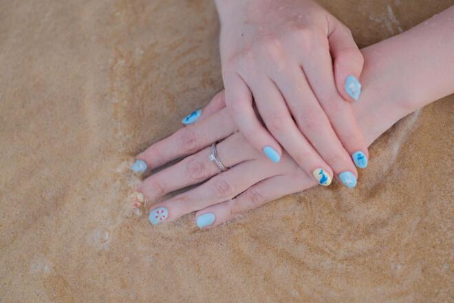 Dot manicure: Το ευέλικτο nail art που μπορείς να δημιουργήσεις μόνη σου