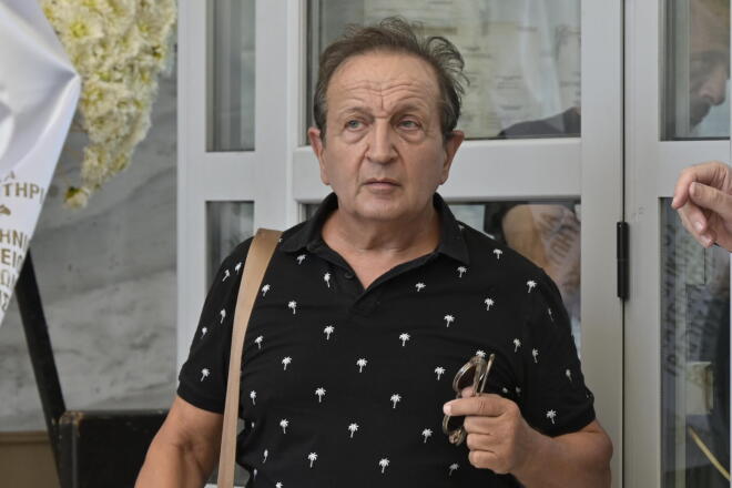 Κηδεία Νίκου Καλογερόπουλου: Σπύρος Μπιμπίλας