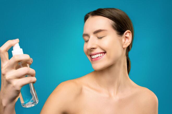 Τα beauty essentials που πρέπει να περιέχει το ιδανικό νεσεσέρ των διακοπών