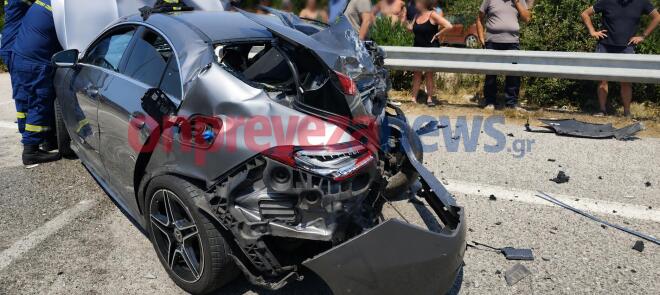 Τα οχήματα υπέστησαν σοβαρές υλικές ζημιές στο τροχαίο στην υποθαλάσσια σήραγγα στο Άκτιο - onprevezanews.gr