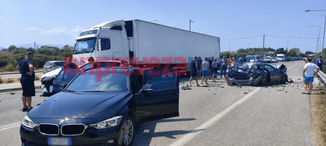 Ανάμεσα στους τραυματίες του τροχαίου είναι πολλά παιδιά - onprevezanews.gr