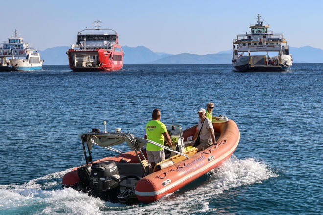 Πύρινη κόλαση σε δύο μέτωπα στη Σαλαμίνα