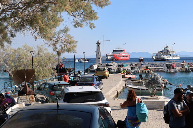 Φωτιά στη Σαλαμίνα/ Eurokinissi Γιάννης Παναγόπουλος