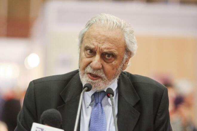 Πέθανε ο Κωνσταντίνος Τσουκαλάς σε ηλικία 89 ετών