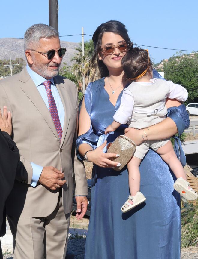 Γιώργος Πατούλης – Νάνσυ Κοιλού: Το ξέγνοιαστο καλοκαίρι με τον γιο τους