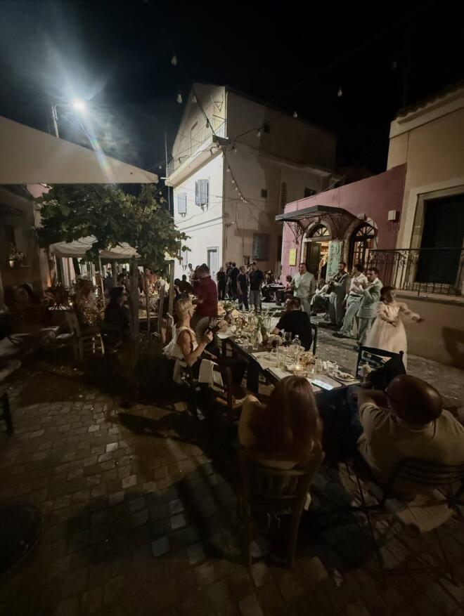 Μαντόνα: Το άλμπουμ του συντρόφου της από τις διακοπές τους στην Ελλάδα