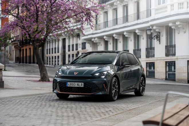 CUPRA BORN: Σε ποια σημεία ανανεώθηκε
