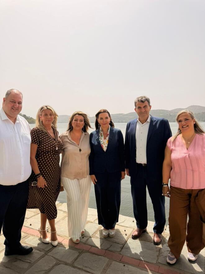 Περιοδεία της υπουργού Τουρισμού Όλγας Κεφαλογιάννη στην Καστοριά