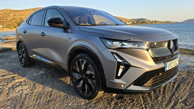 Οδηγούμε το νέο Renault Rafale Hyper Hybrid E-Tech 4x4
