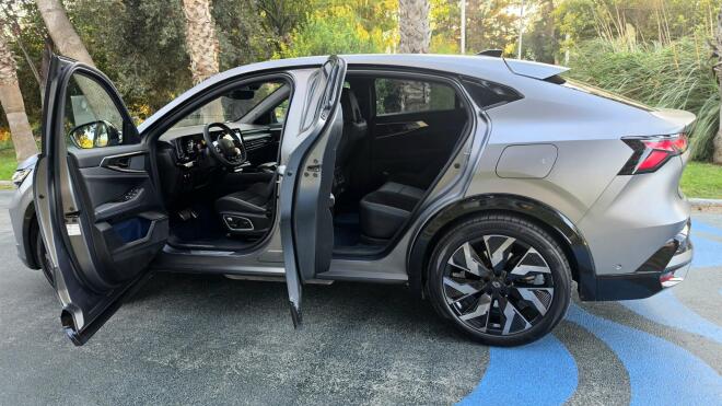 Οδηγούμε το νέο Renault Rafale Hyper Hybrid E-Tech 4x4