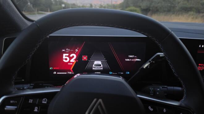 Οδηγούμε το νέο Renault Rafale Hyper Hybrid E-Tech 4x4