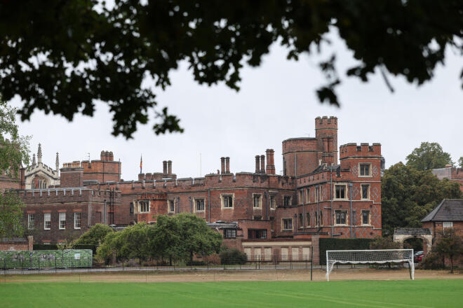 To Εton College/ Adrian Dennis/Pool Photo via AP