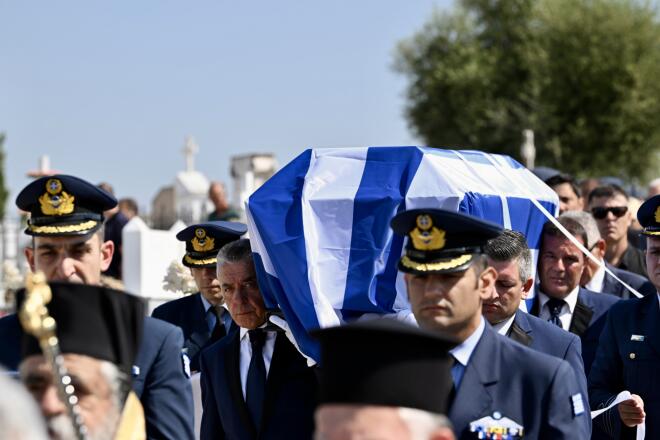 Πτώση phantom κηδεία πιλότου